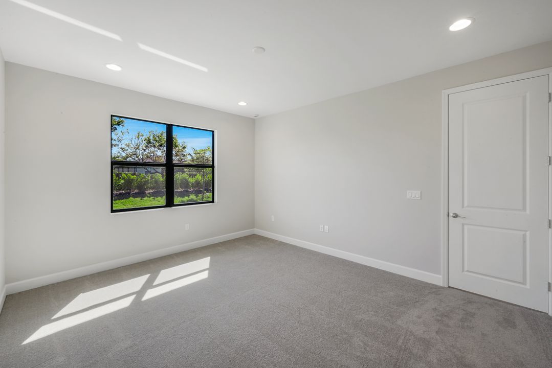 3368 Meloy Dr, Fort Myers, FL 33905