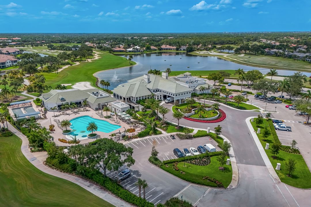 2988 St Barnabas Ct, Naples, FL 34105