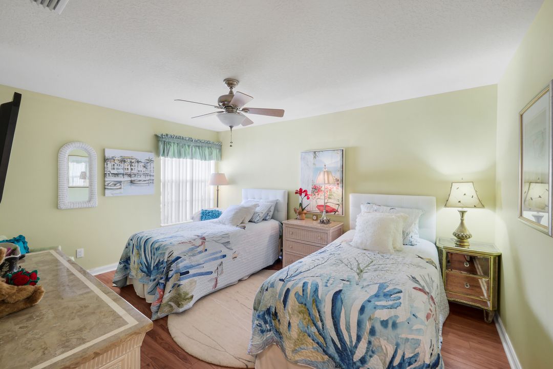 5425 Guadeloupe Way, Naples, FL 34119