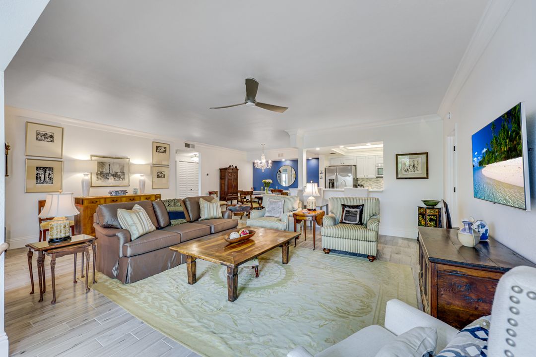 788 Willowbrook Dr #502, Naples, FL 34108