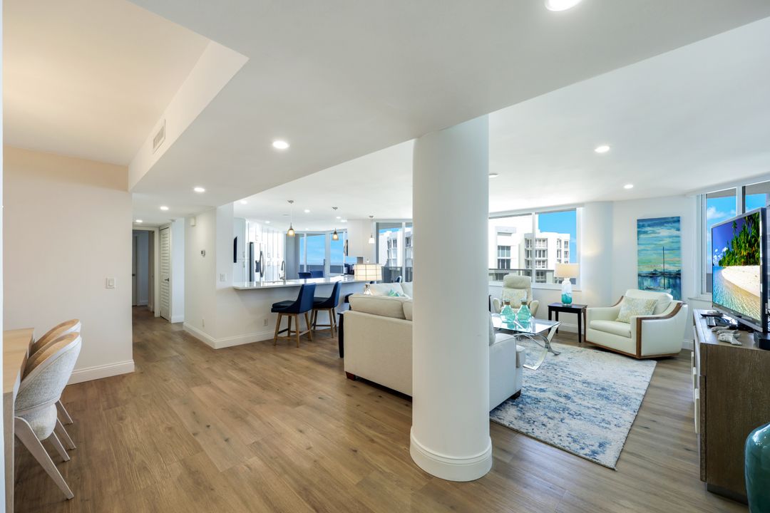 4041 Gulf Shore Blvd N #1505, Naples, FL 34103