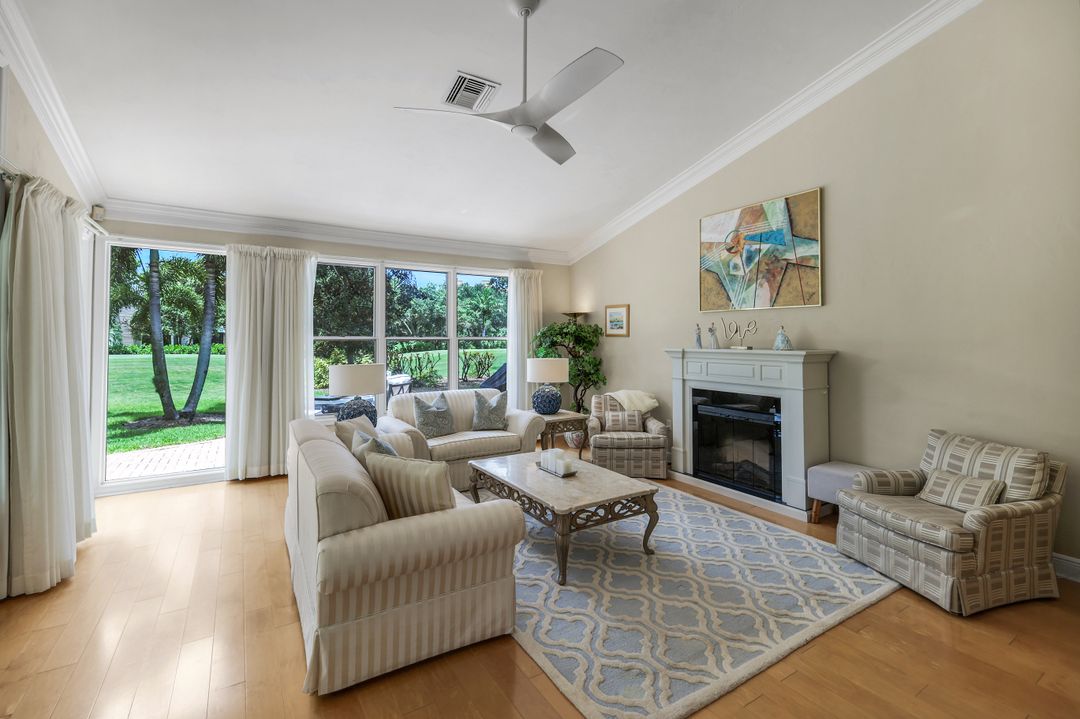 6619 Trident Way, Naples, FL 34108