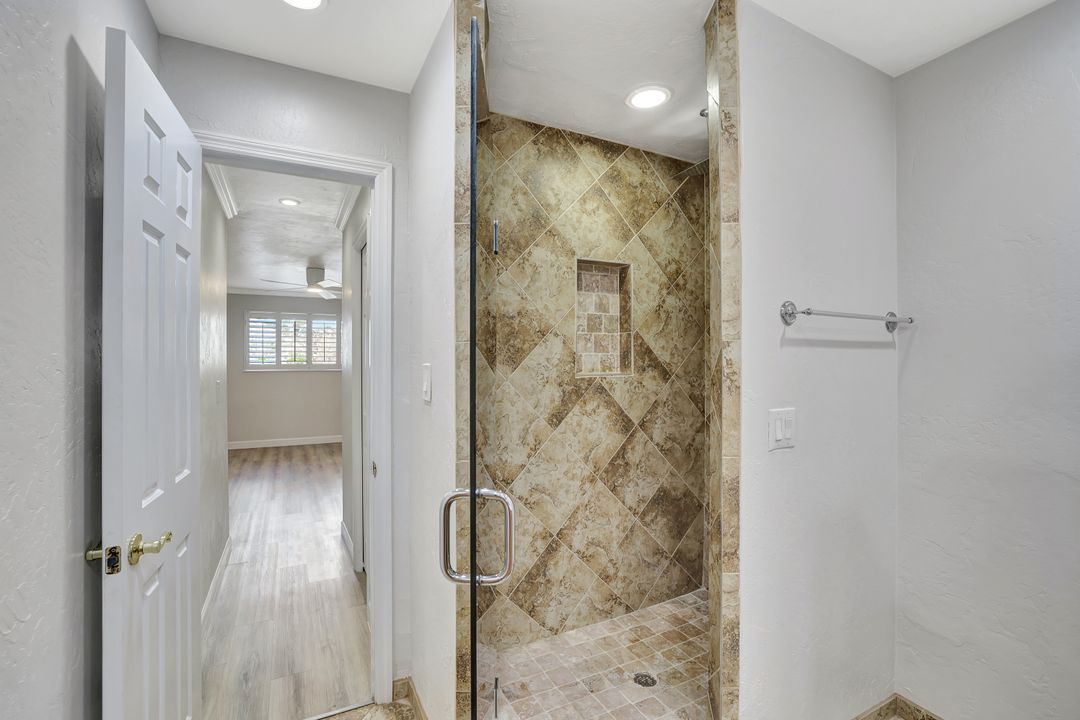 206 Woodshire Ln, Naples, FL 34105