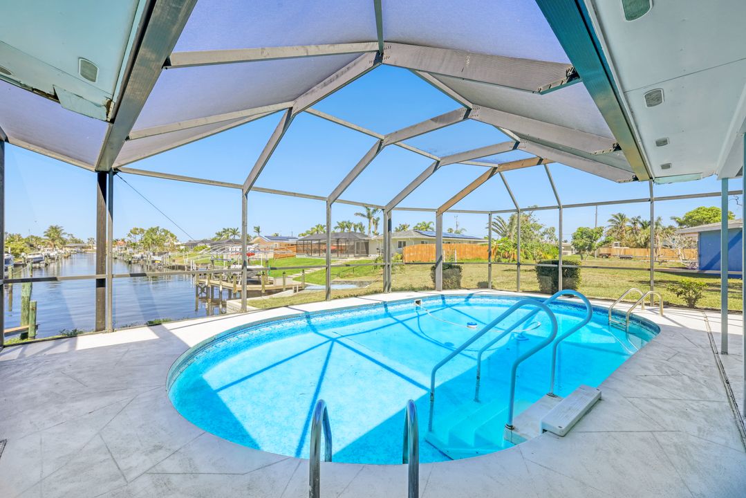 1741 SE 29th Ln, Cape Coral, FL 33904