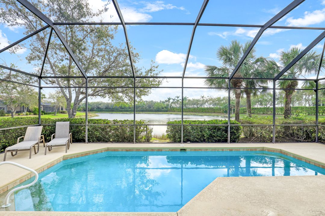 9956 St Moritz Dr, Miromar Lakes, FL 33913