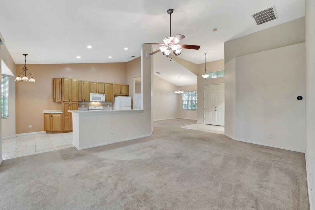 3617 Recreation Ln, Naples, FL 34116