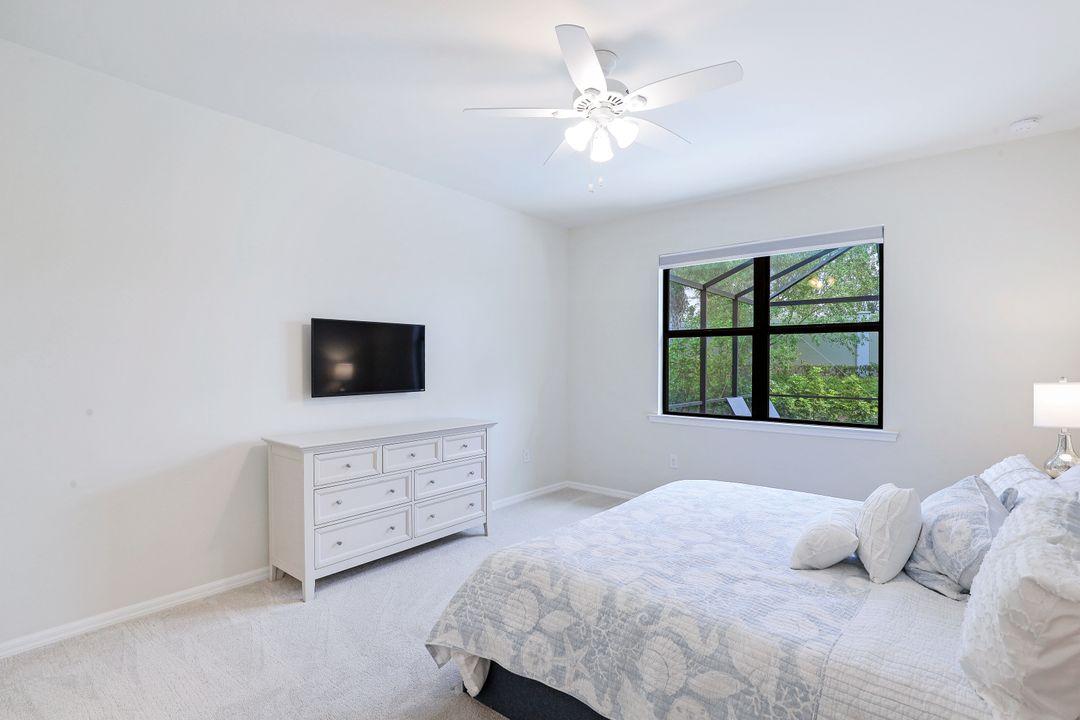 7266 Wilton Dr N, Naples, FL 34109