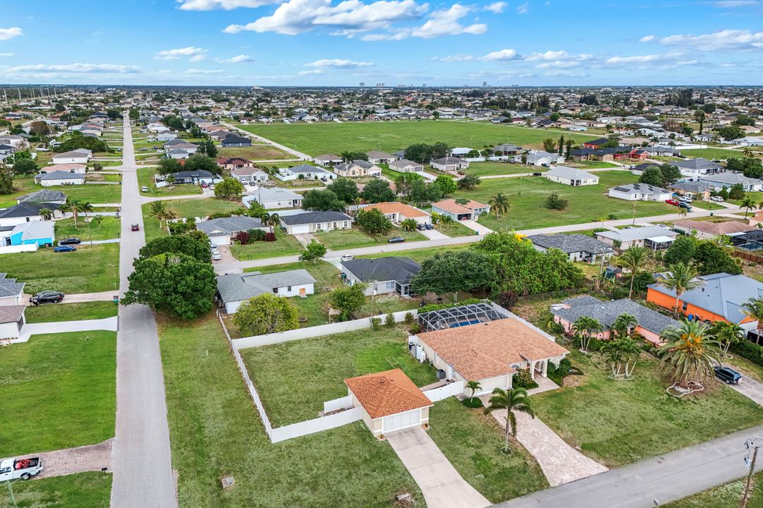 2217 NE 1st Pl, Cape Coral, FL 33909