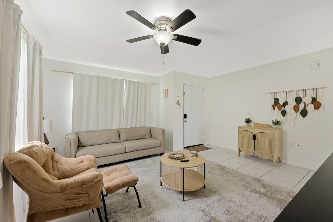 525 SE Van Loon Terrace, Cape Coral, FL 33990