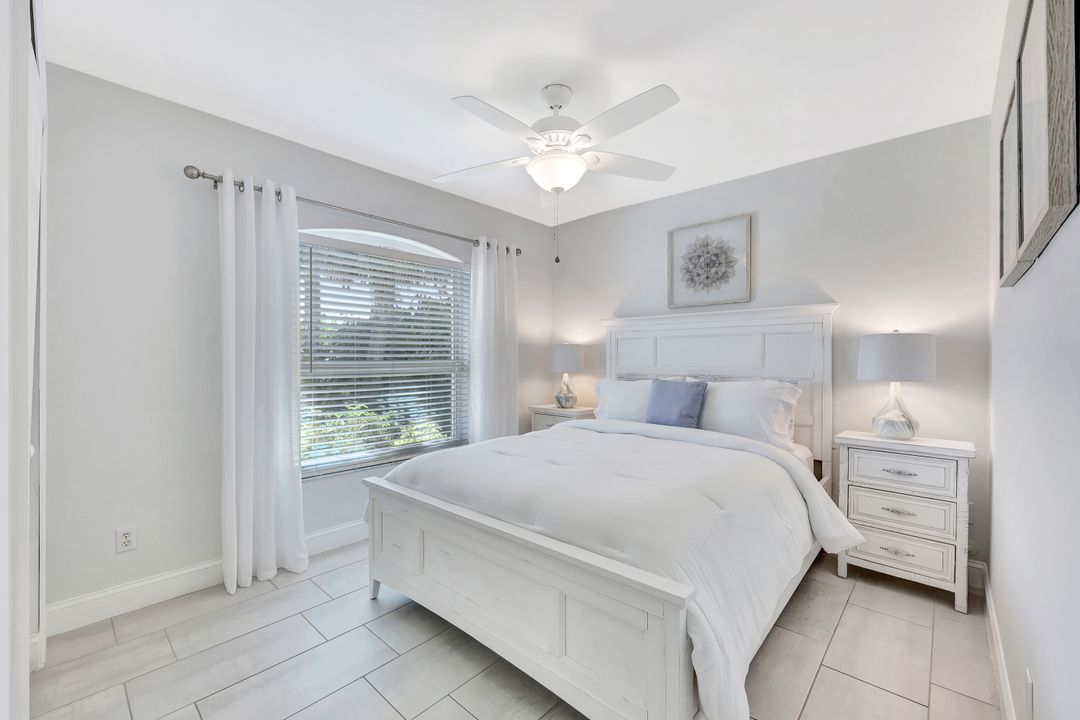 643 108th Ave N, Naples, FL 34108