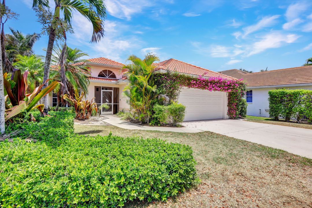 4383 Pomarine Ct, Naples, FL 34119