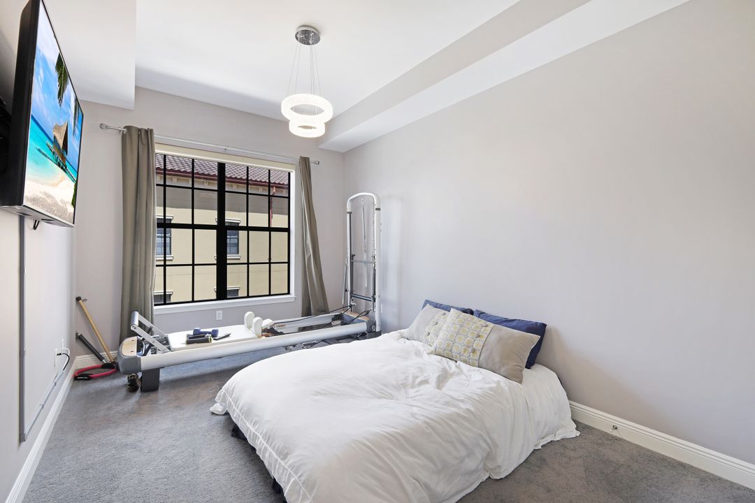 23191 Fashion Dr, Estero, FL 33928