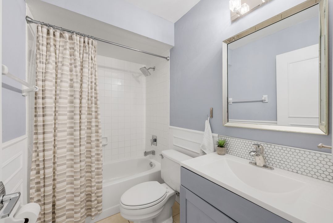 8336 Charter Club Cir #10, Fort Myers, FL 33919
