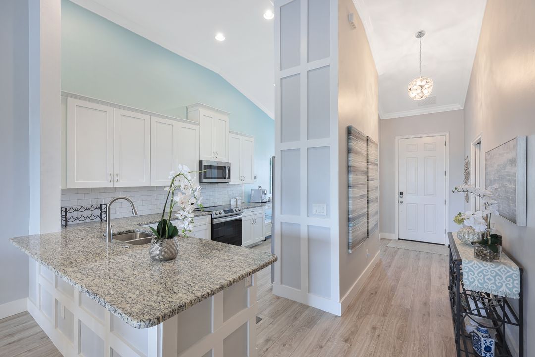 9385 Pocida Ct #203, Naples, FL 34119