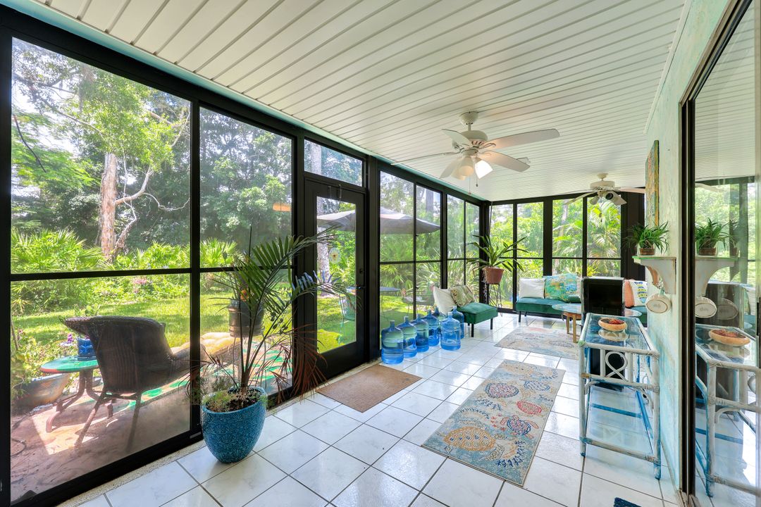 120 Pinebrook Dr, Fort Myers, FL 33907