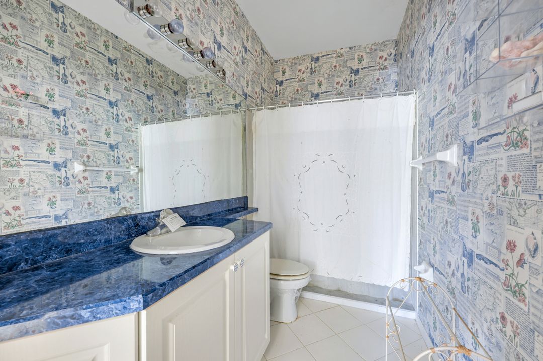 24949 Bay Cedar Dr, Bonita Springs, FL 34134