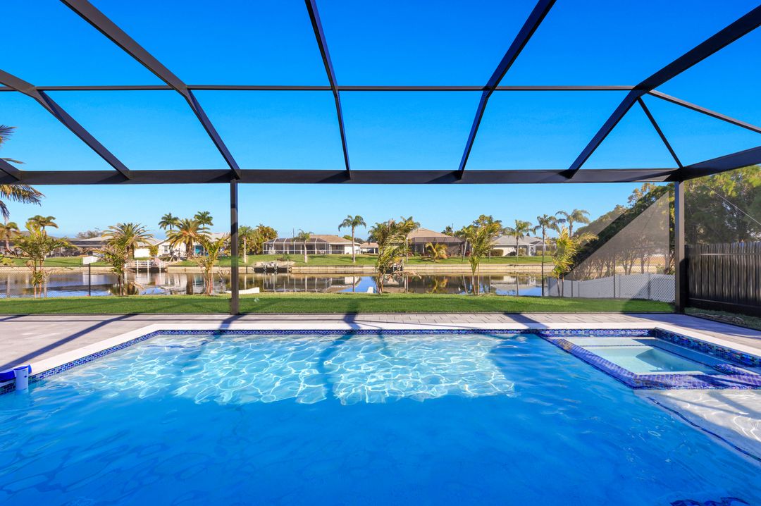 141 SE 21st St, Cape Coral, FL 33990