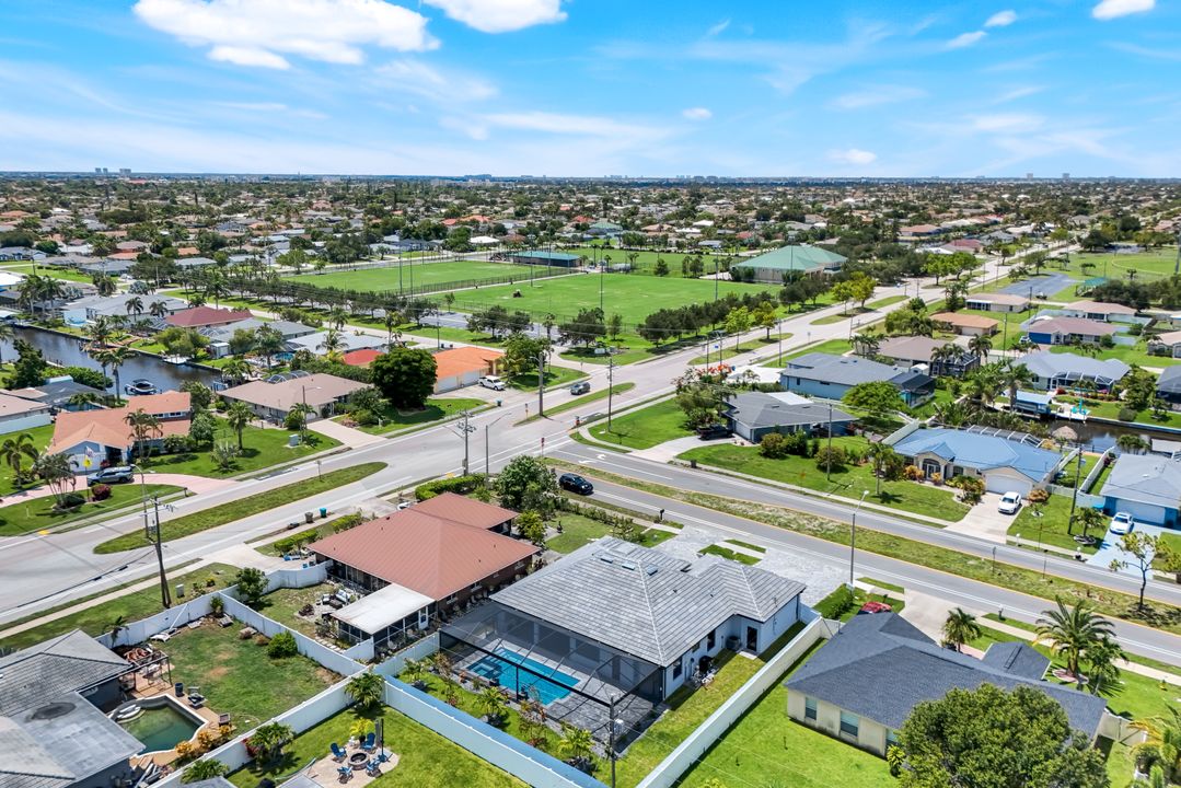 405 Mohawk Pkwy, Cape Coral, FL 33914