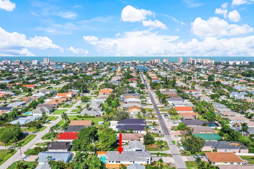 662 105th Ave N, Naples, FL 34108