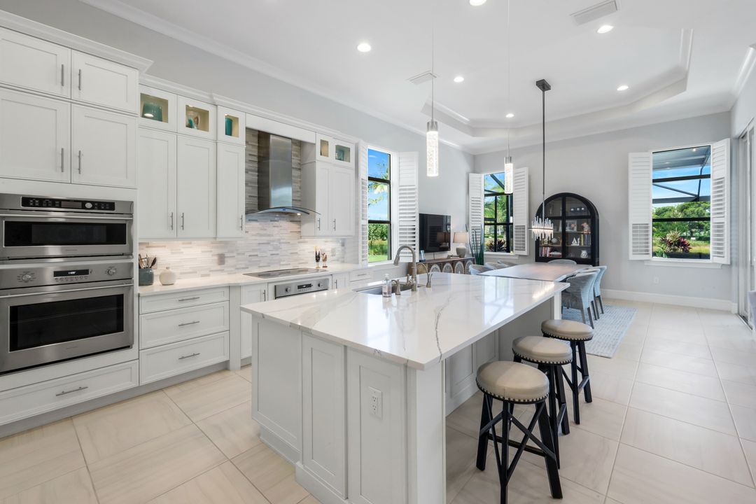 5798 Anegada Dr, Naples, FL 34113