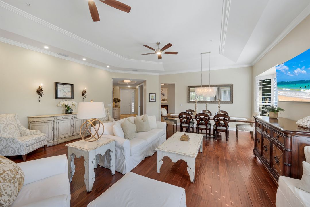 1840 Les Chateaux Blvd #4-201, Naples, FL 34109