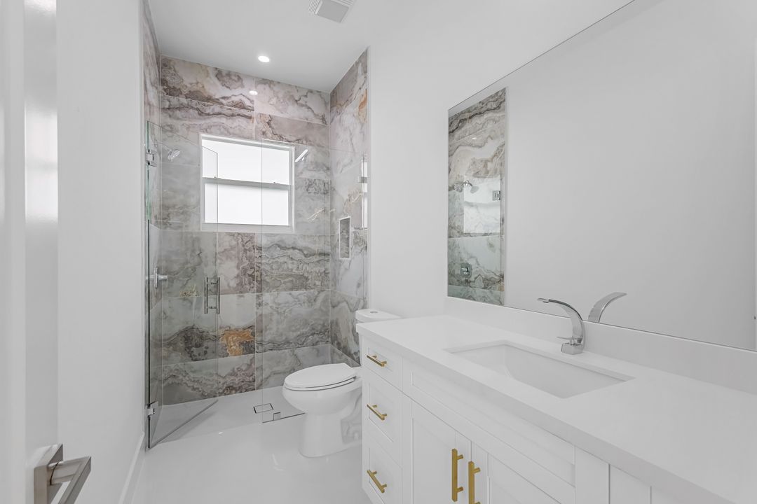 9107 Henry Rd, Fort Myers, FL 33967
