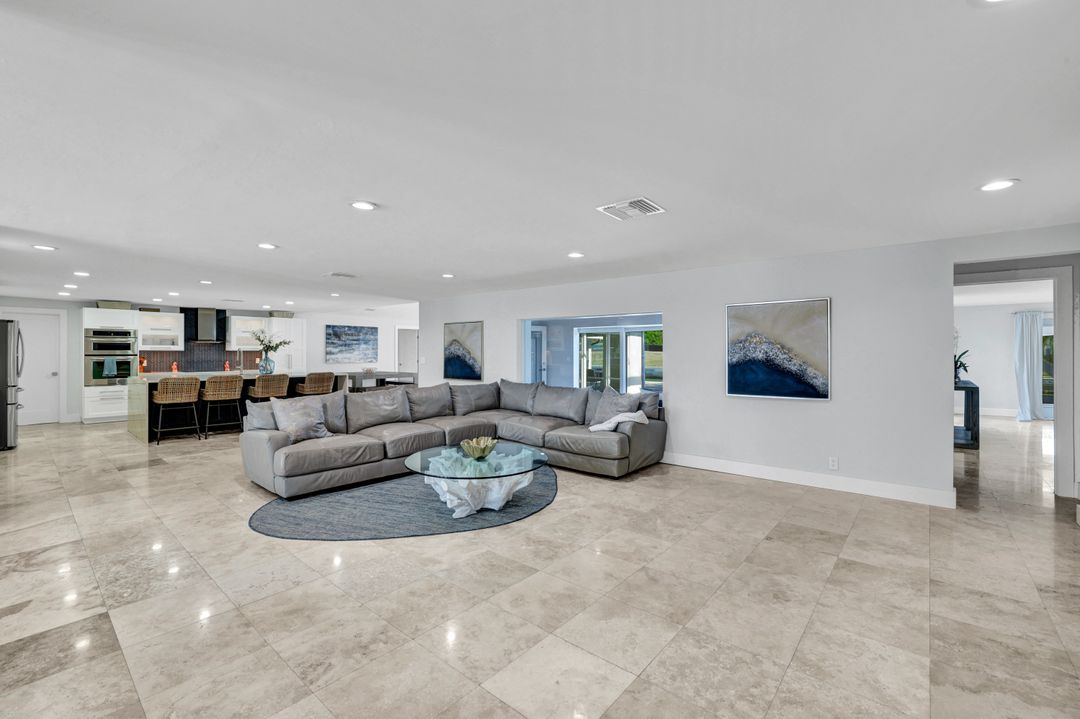 921 Scott Dr, Marco Island, FL 34145