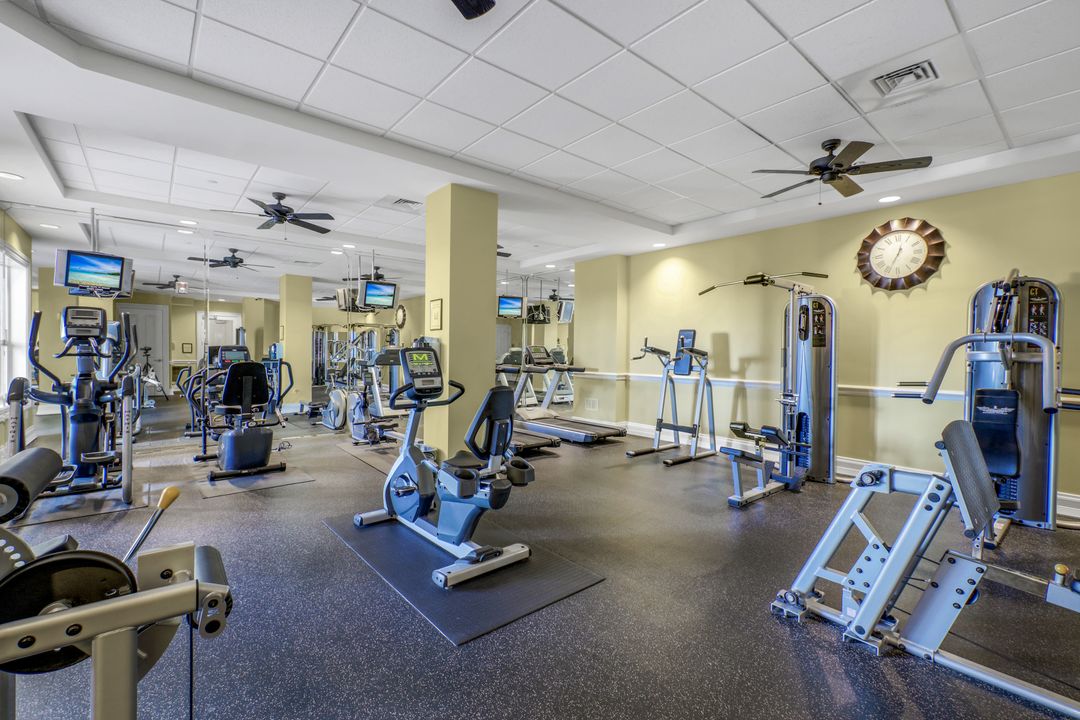 2825 Palm Beach Blvd #316, Fort Myers, FL 33916