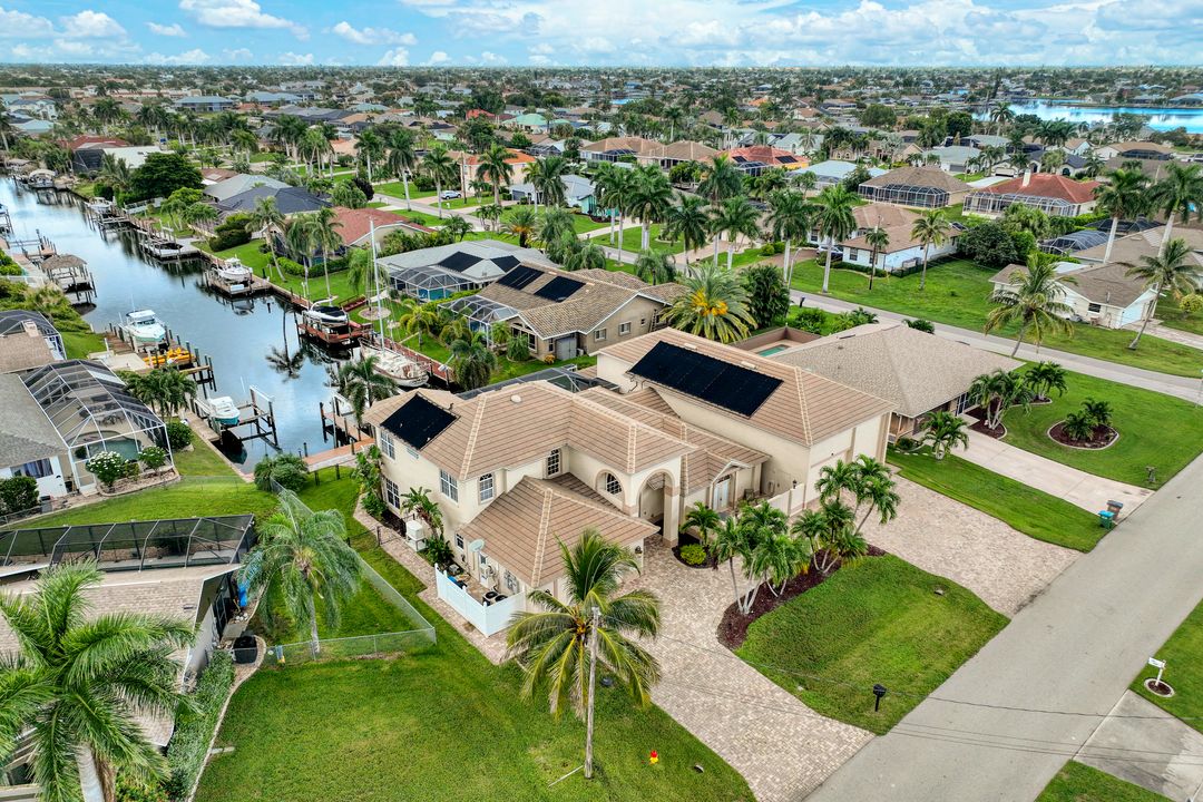 907 SW 51st Terrace, Cape Coral, FL 33914