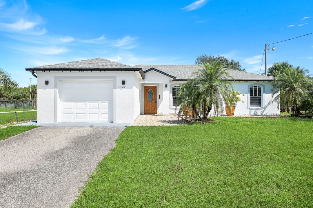 3421 24th Ave NE, Naples, FL 34120