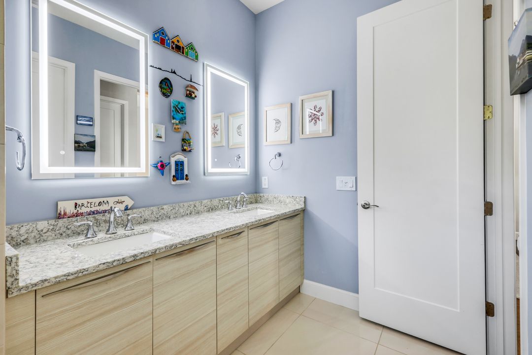 14131 Nautica Ct, Naples, FL 34114