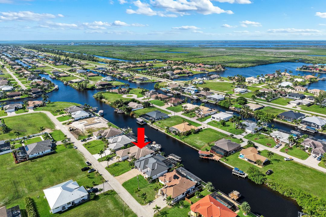 1030 NW 38th Pl, Cape Coral, FL 33993