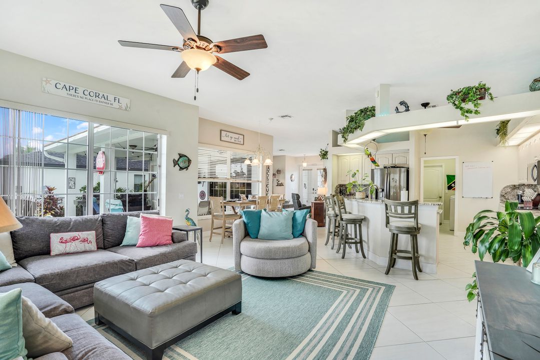 2210 Cape Coral Pkwy W, Cape Coral, FL 33914