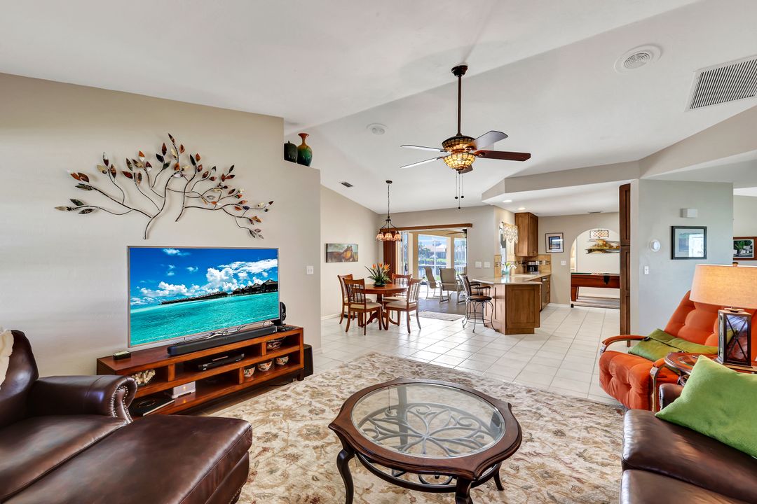 3749 SW 2nd Ave, Cape Coral, FL 33914