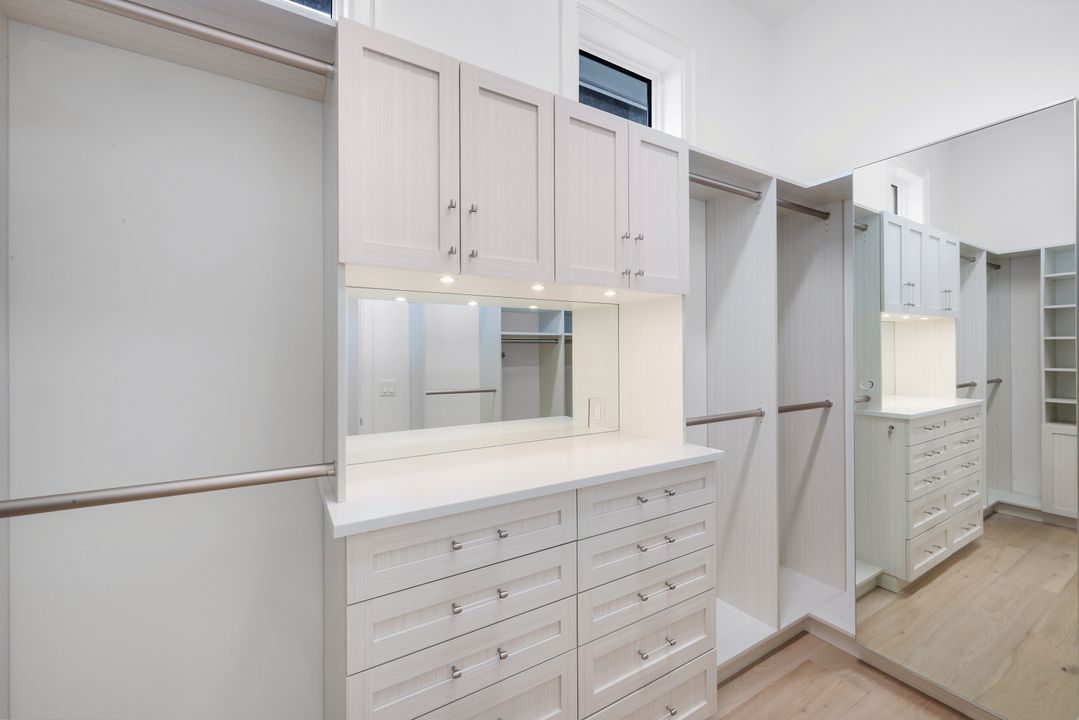 16728 Enclave Cir, Naples, FL 34110