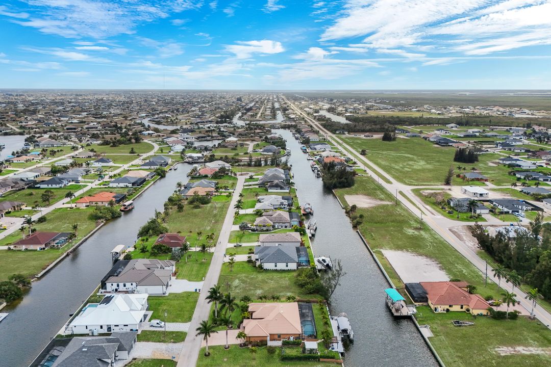 2364 NW 39th Ave, Cape Coral, FL 33993