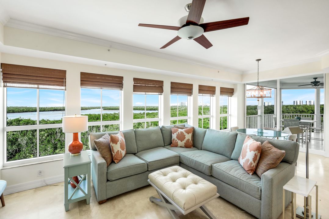 295 Grande Way #304, Naples, FL 34110