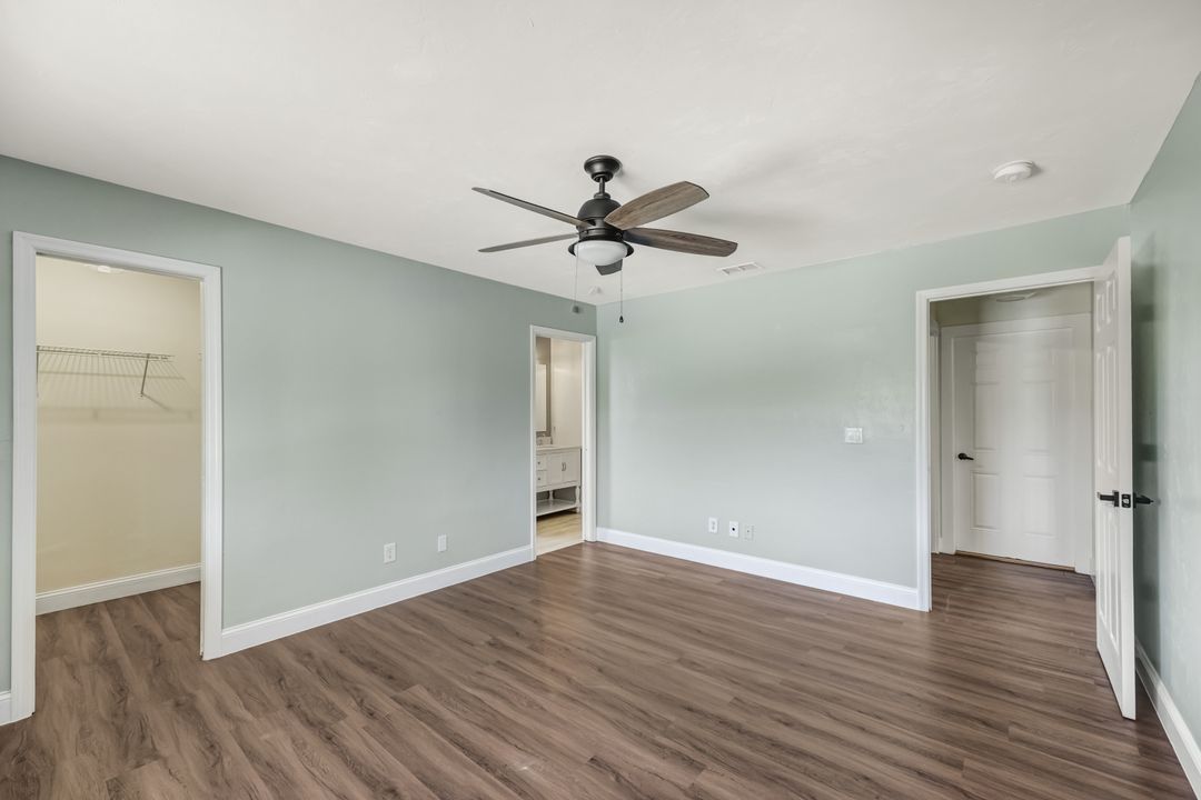 3857 39th Ave NE, Naples, FL 34120