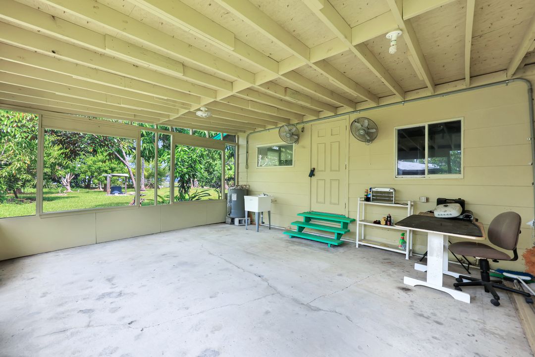 10464 Betsy Pkwy, Saint James City, FL 33956