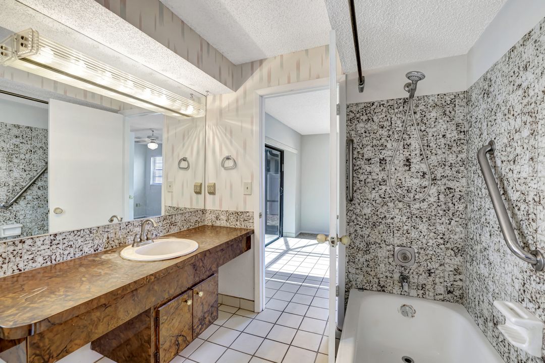 351 Columbus Way, Marco Island, FL 34145