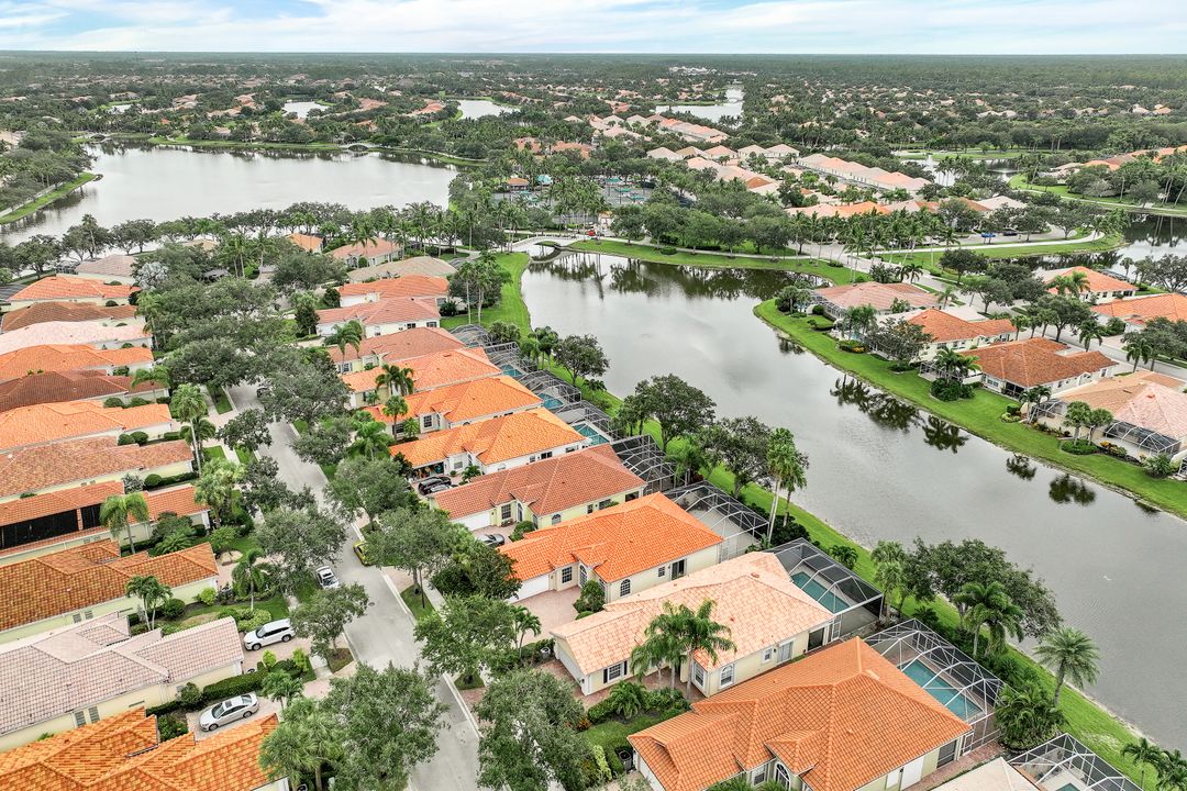 5304 Hawkesbury Way, Naples, FL 34119