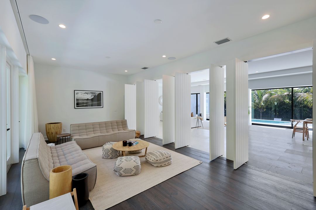 14 Sabre Ln, Naples, FL 34102