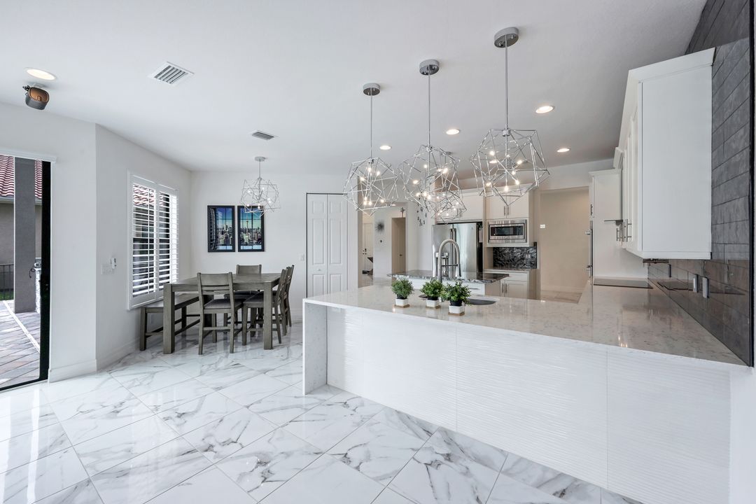 10059 Chesapeake Bay Dr, Fort Myers, FL 33913