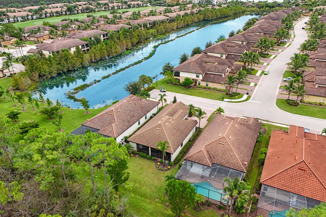 17450 Galway Run, Bonita Springs, FL 34135