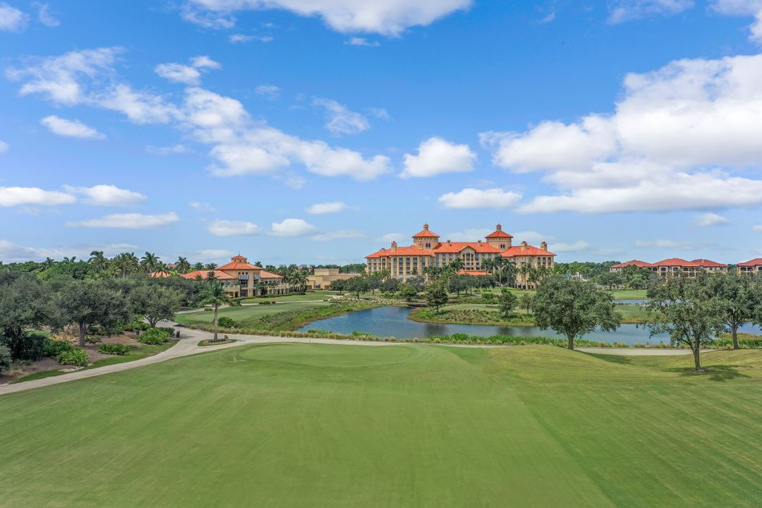 2626 Bolero Dr, Naples, FL 34109