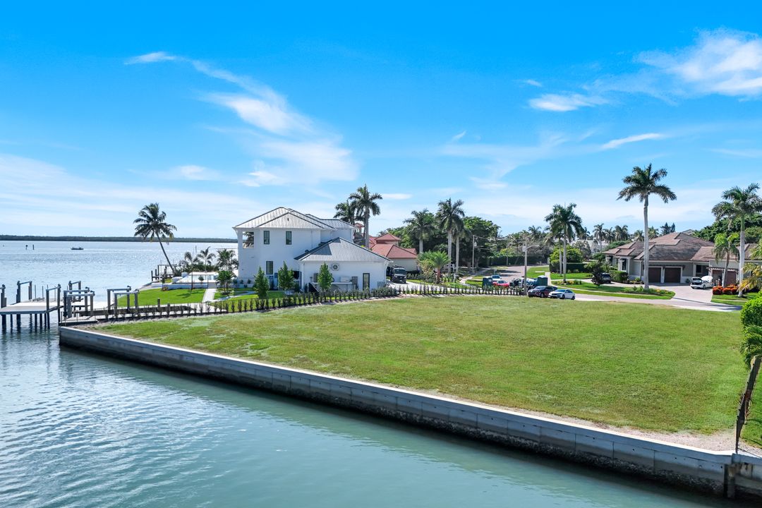 995 Caxambas Dr, Marco Island, FL 34145