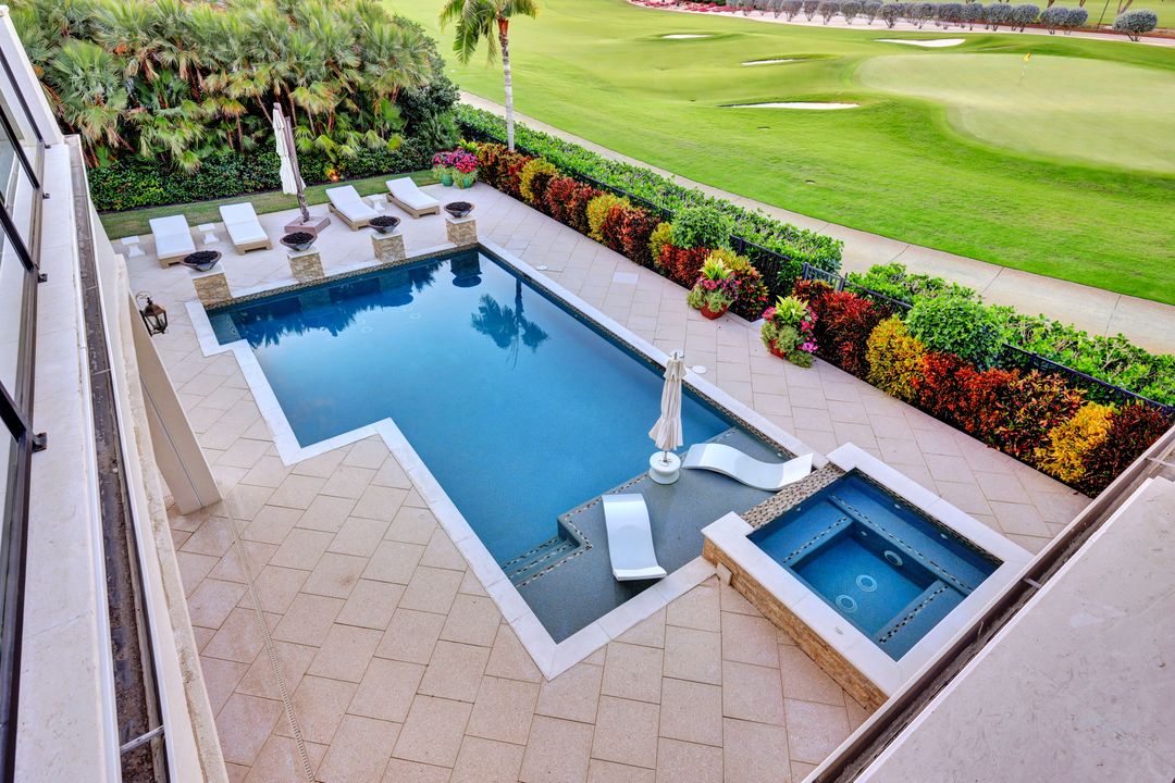 16725 Prato Way, Naples, FL 34110