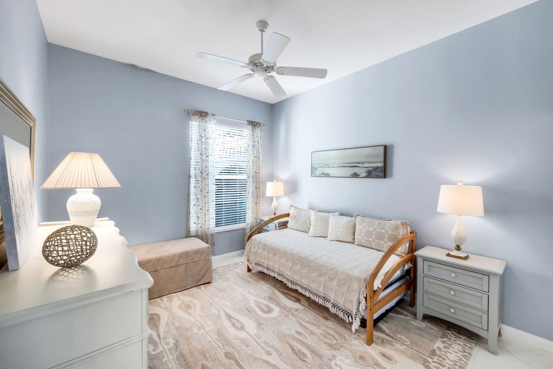 5343 Hawkesbury Way, Naples, FL 34119