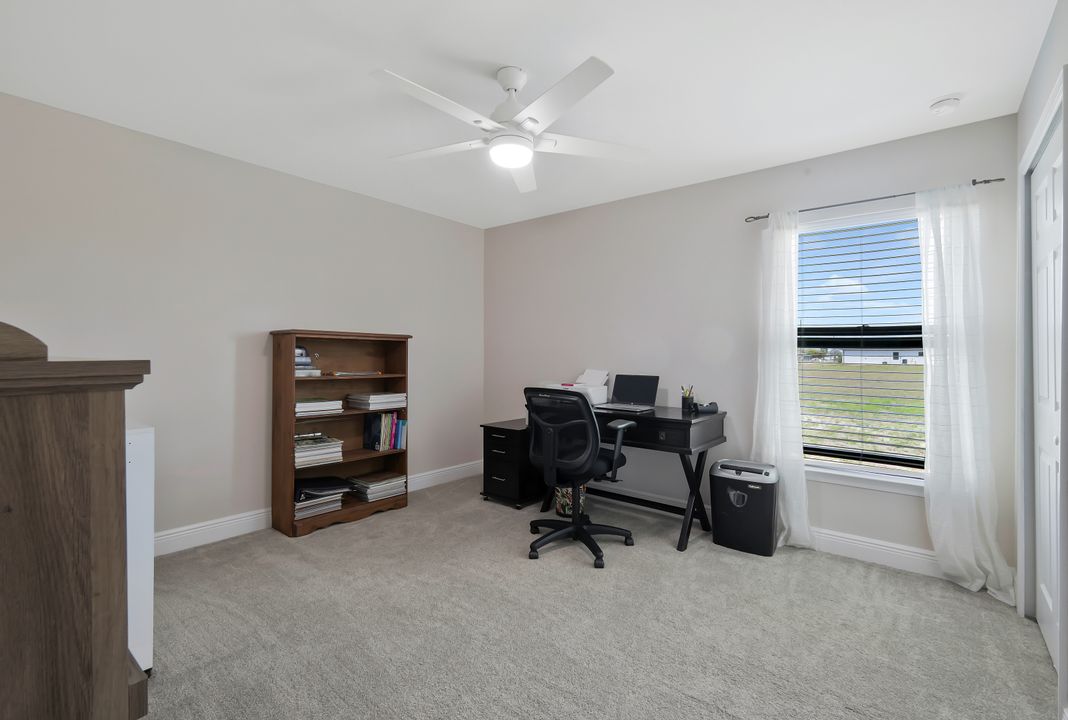 2519 NE 5th Pl, Cape Coral, FL 33909