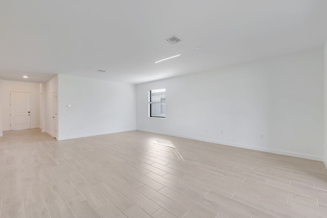 13838 Hunter Oak Dr, Fort Myers, FL 33913